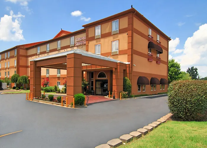 La Quinta Inn & Suites By Wyndham Memphis I-240