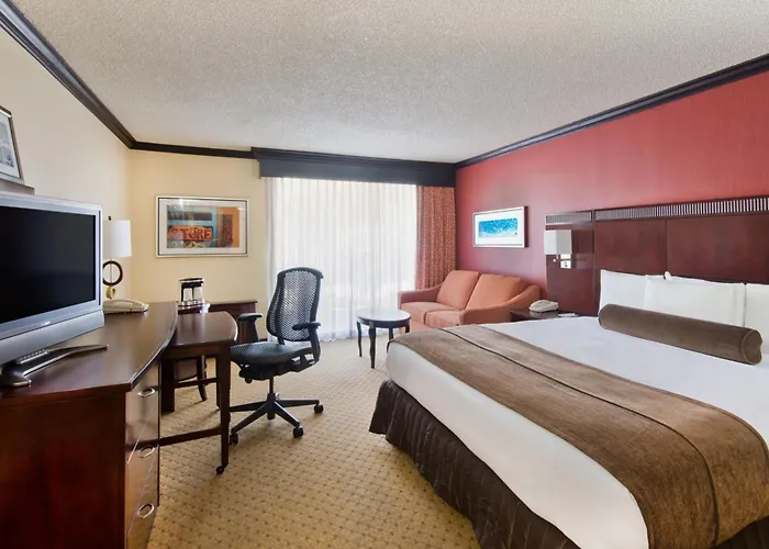 Crowne Plaza Albuquerque By Ihg