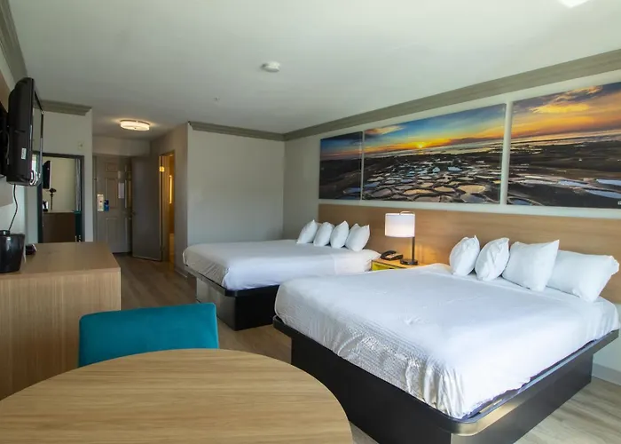 Days Inn By Wyndham Carlsbad
