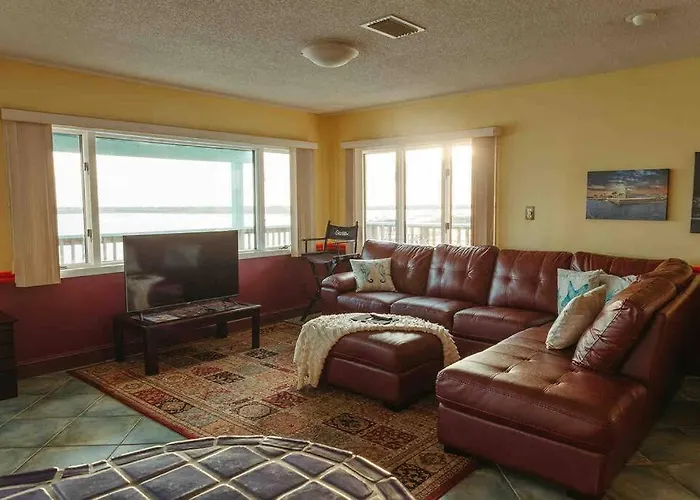 Admiral Suite