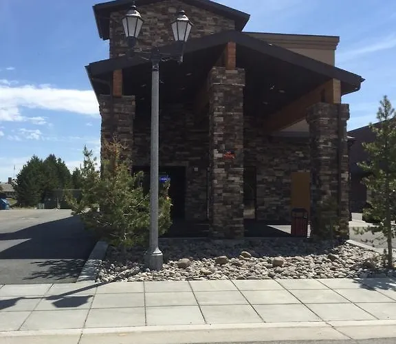 Geyser Inn