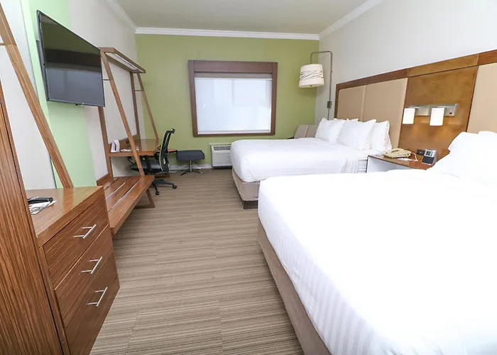 Holiday Inn Express Hotel & Suites Greenville By Ihg