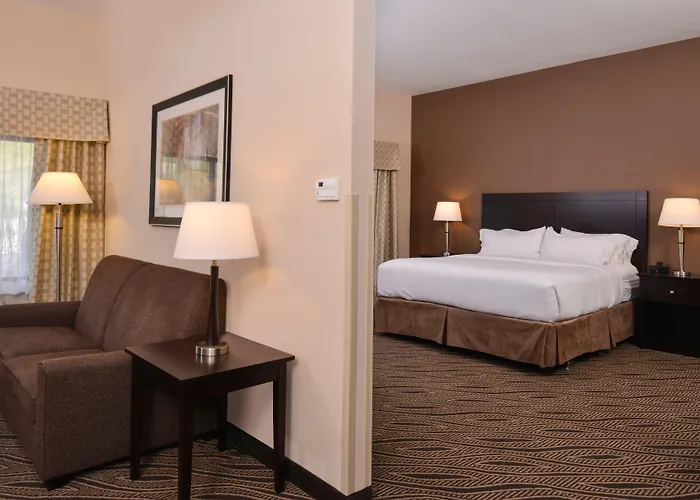 Holiday Inn Express & Suites Washington - Meadow Lands By Ihg