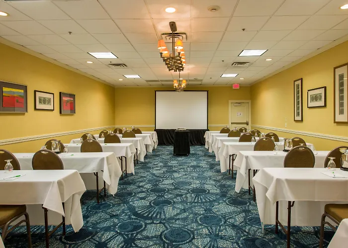 Best Western Plus Strongsville Cleveland