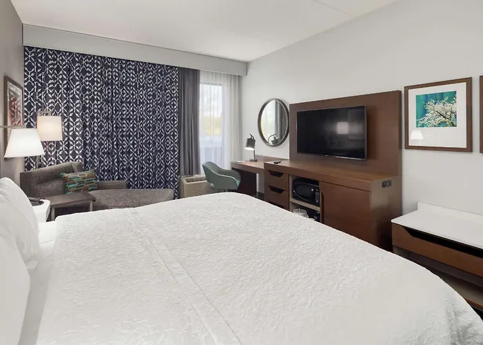 Hampton Inn Louisville Northeast