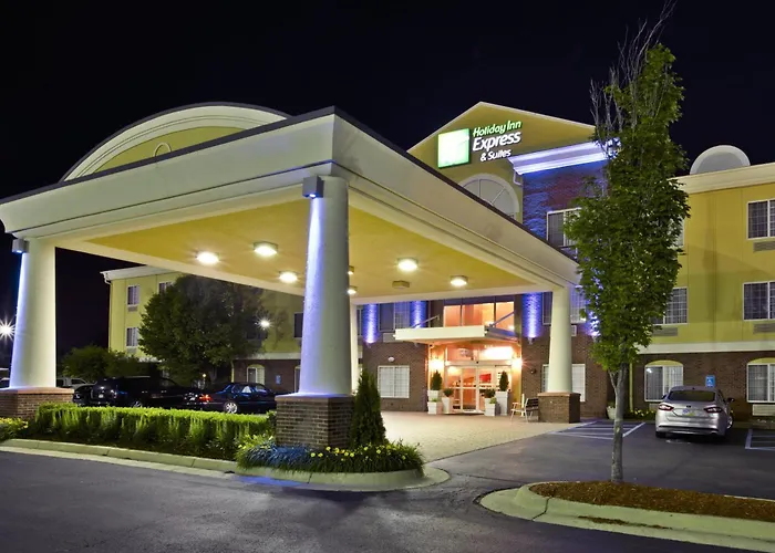 Holiday Inn Express & Suites Woodhaven By Ihg