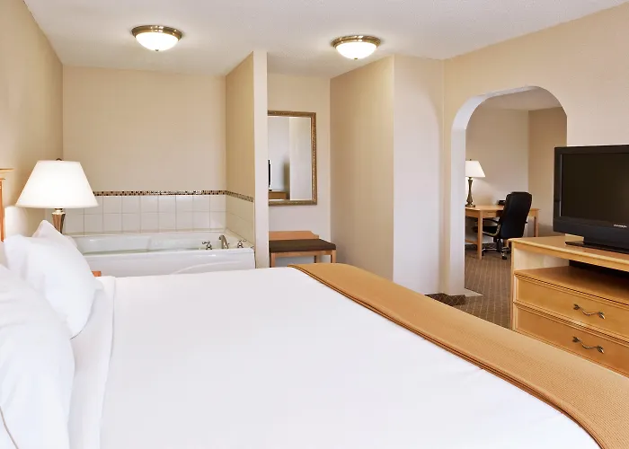 Holiday Inn Express Hotel & Suites Chesterfield - Selfridge Area By Ihg