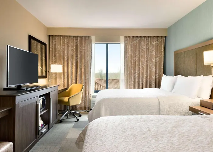 Hampton Inn And Suites Monroe