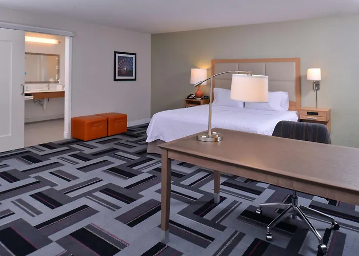Hampton Inn And Suites Ames, Ia