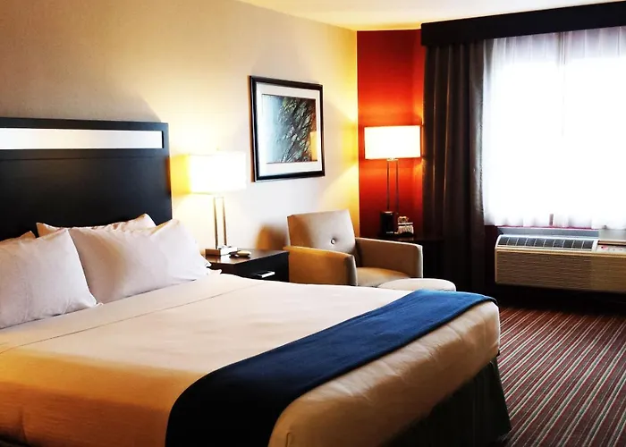 Holiday Inn Express Bakersfield By Ihg