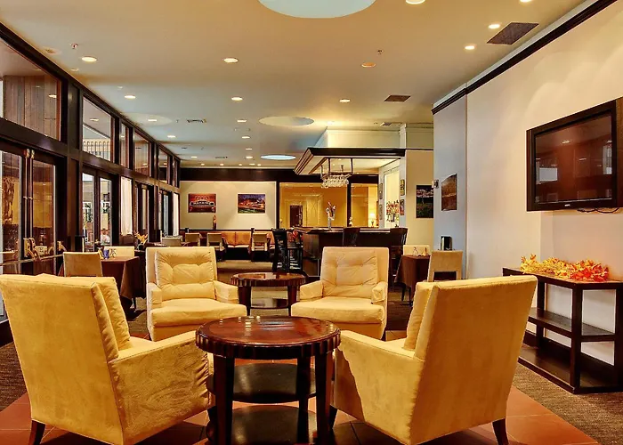 Holiday Inn & Suites Pittsfield-Berkshires By Ihg