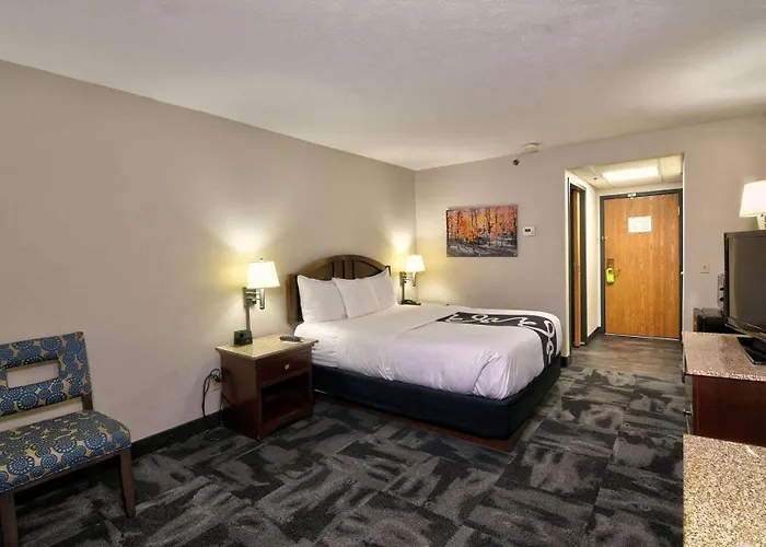 La Quinta By Wyndham Springfield South