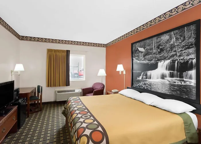 Super 8 By Wyndham Athens