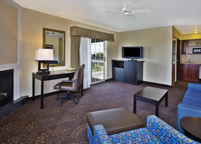 Holiday Inn Express Mackinaw City By Ihg