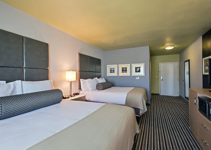 Holiday Inn Express & Suites Carlisle - Harrisburg Area By Ihg