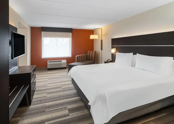 Holiday Inn Express Hotel & Suites Bluffton At Hilton Head Area By Ihg