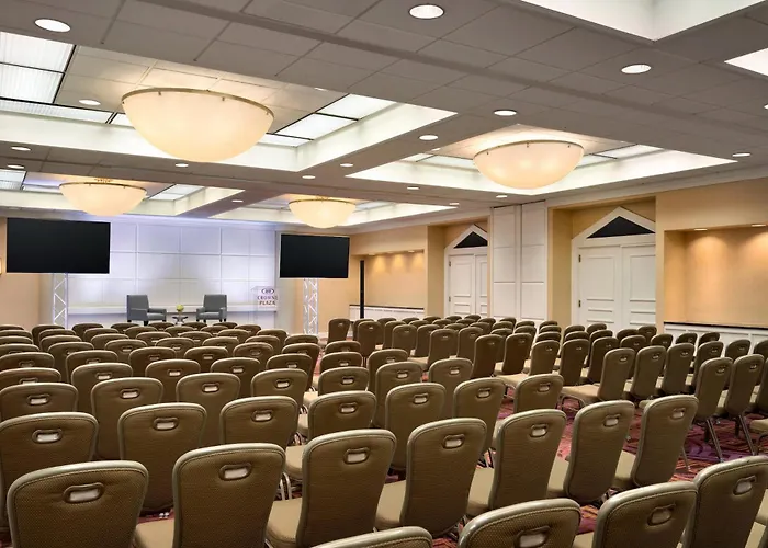 Crowne Plaza Englewood By Ihg
