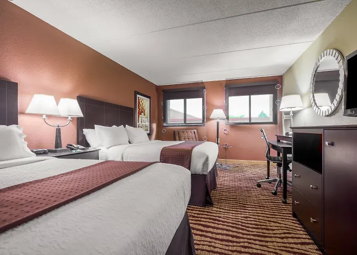 Holiday Inn - Manitowoc