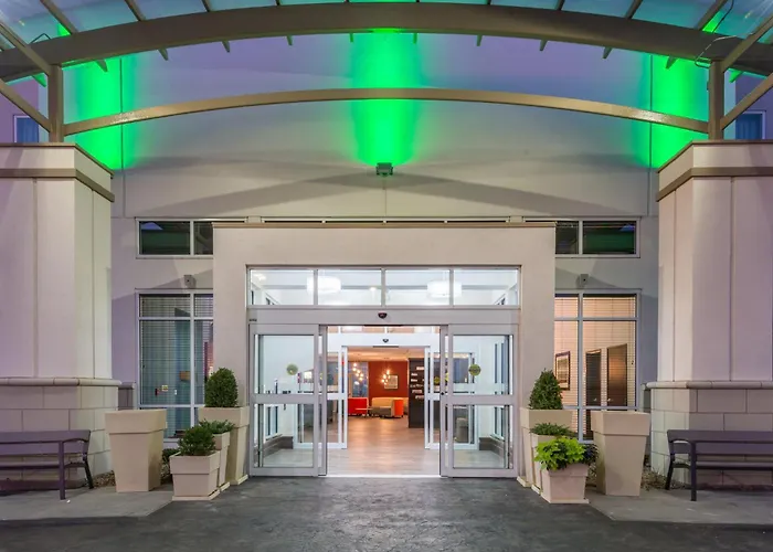 Holiday Inn Salina By Ihg