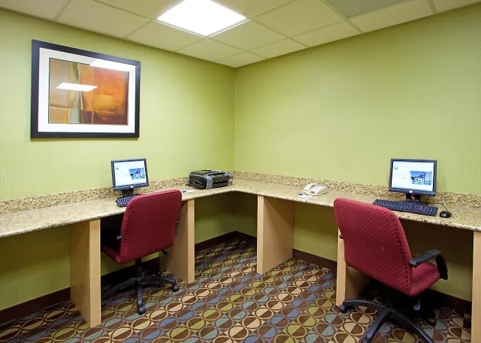 Holiday Inn Express Hotel & Suites Thornburg-S. Fredericksburg By Ihg