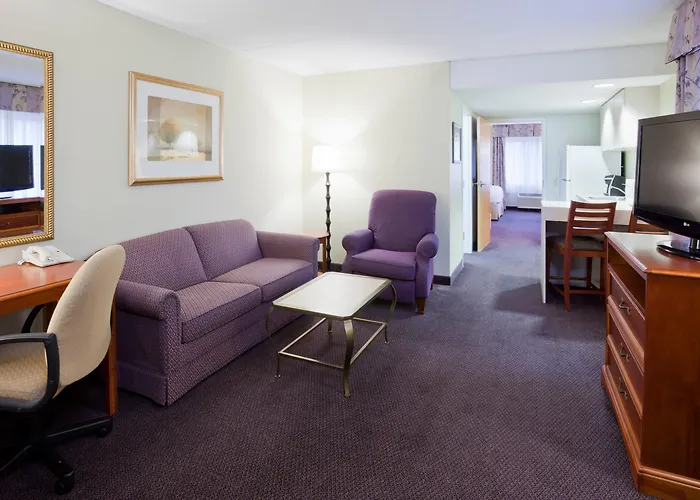 Holiday Inn & Suites St. Cloud By Ihg