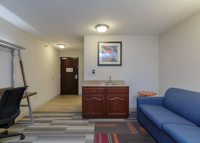 Holiday Inn Express & Suites - South Bend - Notre Dame Univ.