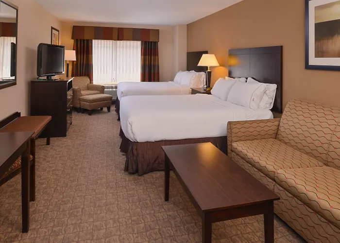 Holiday Inn Express & Suites Bridgeport By Ihg