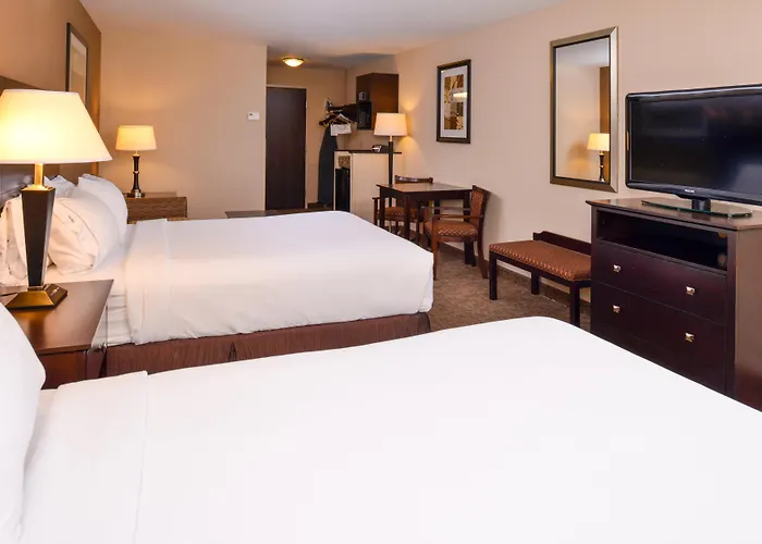 Holiday Inn Express & Suites Bridgeport By Ihg