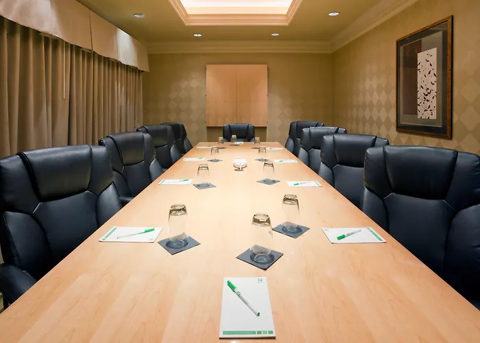 Holiday Inn Hotel & Suites Maple Grove Northwest Minneapolis-Arbor Lakes By Ihg