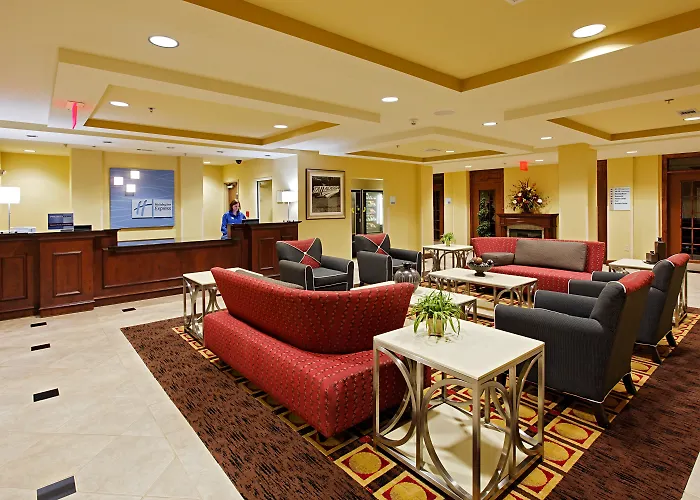 Holiday Inn Express Hotel & Suites Talladega By Ihg