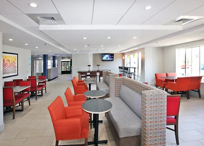 Holiday Inn Express Branford-New Haven By Ihg