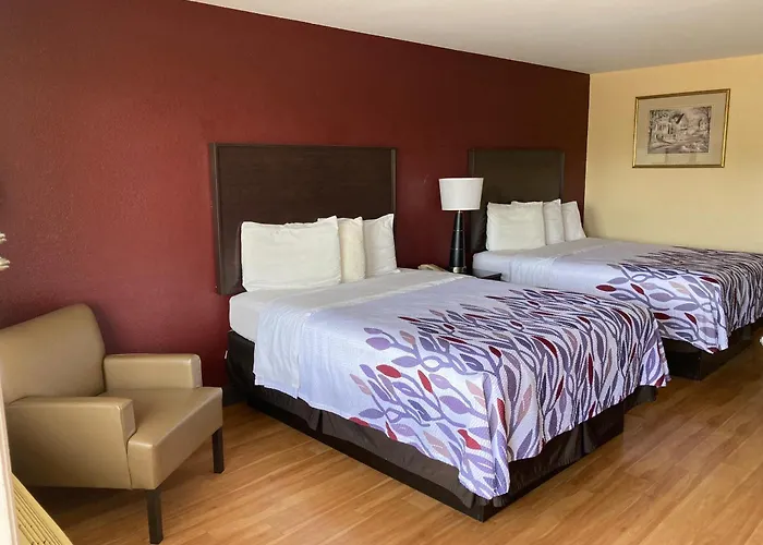 Red Roof Inn & Suites Cleveland, Tn