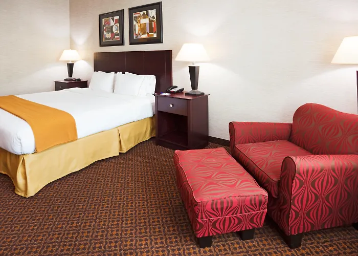 Holiday Inn Express Carrollton, An Ihg Hotel