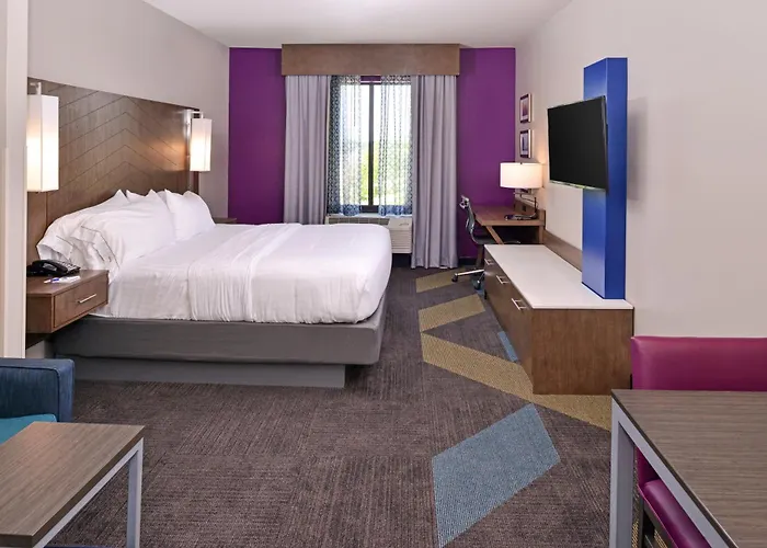 Holiday Inn Express And Suites Bryant - Benton Area By Ihg