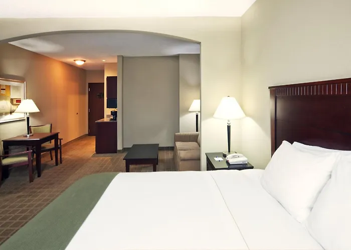 Holiday Inn Express Hotel & Suites Shawnee I-40 By Ihg