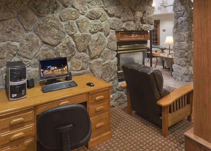 Comfort Inn & Suites Mt Rushmore