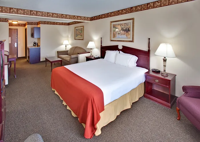 Best Western Watertown Inn & Suites