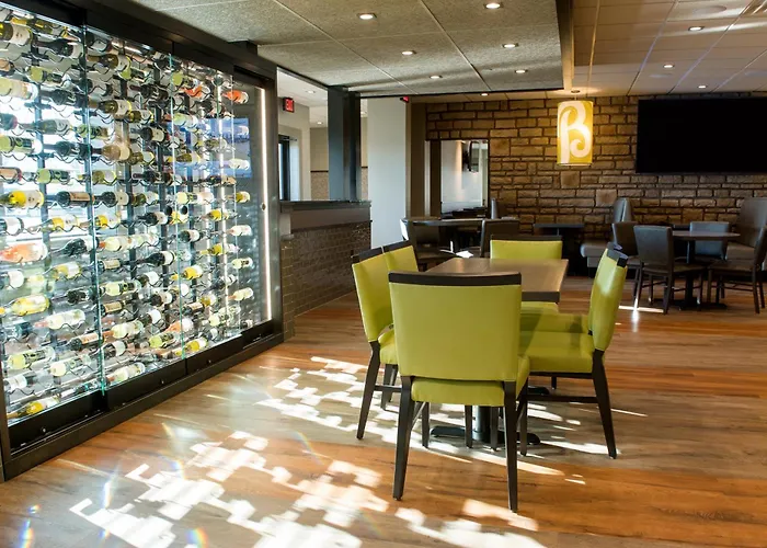 Holiday Inn Hotel & Suites Des Moines-Northwest By Ihg