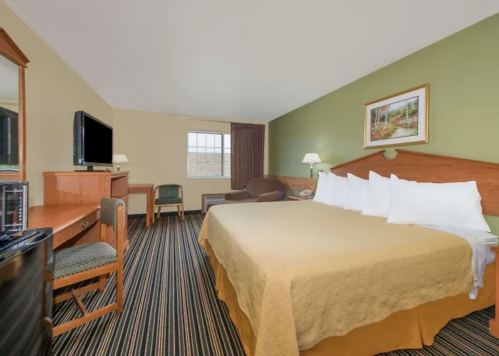 Days Inn By Wyndham Ottumwa