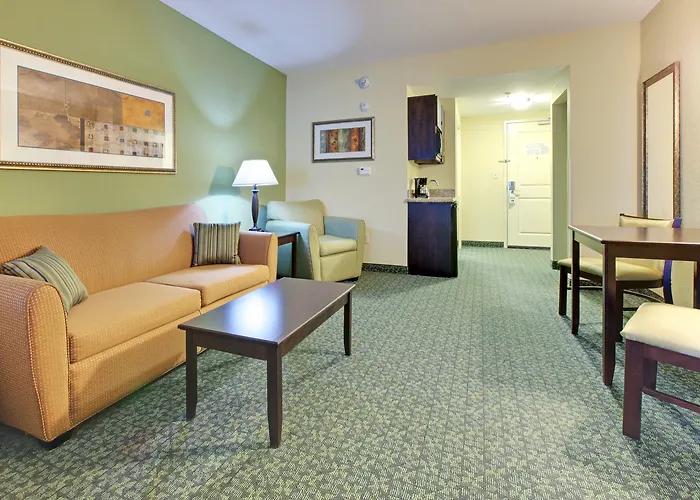 Holiday Inn Express & Suites Covington By Ihg