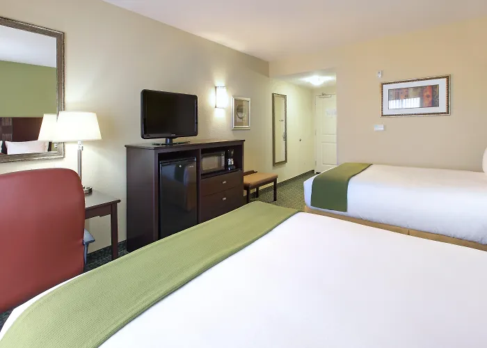 Holiday Inn Express & Suites Covington By Ihg