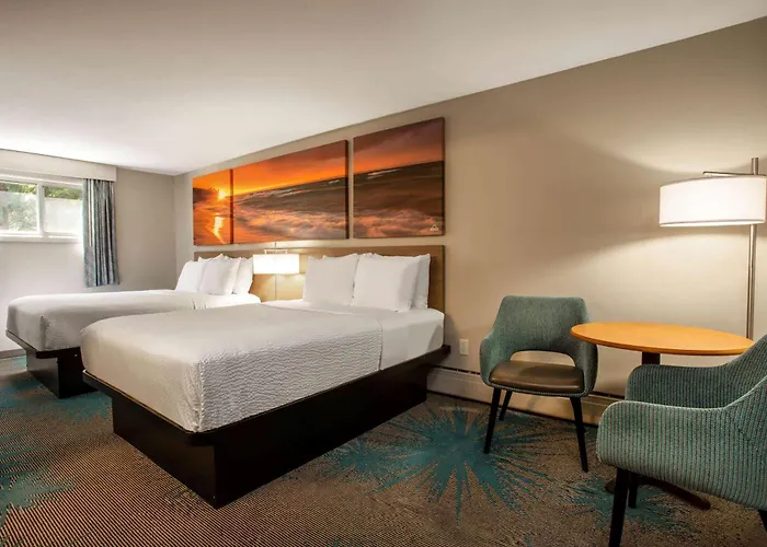 Days Inn By Wyndham Marquette