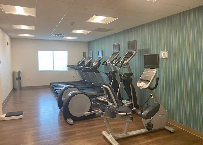 Holiday Inn Express & Suites Junction By Ihg