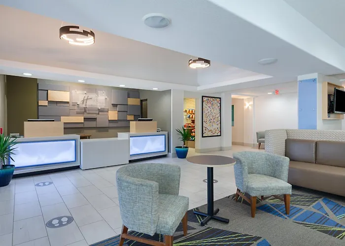 Holiday Inn Express Hotel & Suites Weston By Ihg