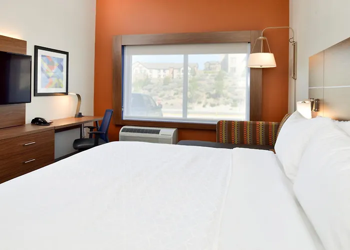 Holiday Inn Express & Suites - Elko By Ihg