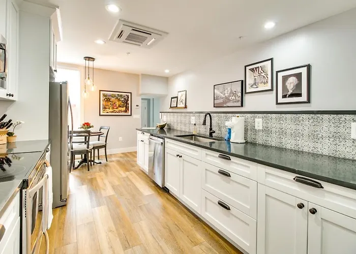 Charming Alexandria Vacation Rental In Old Town!