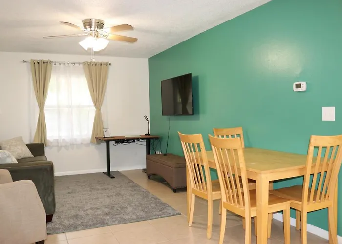 Hidden Emerald-Apartment With Kitchen And Laundry