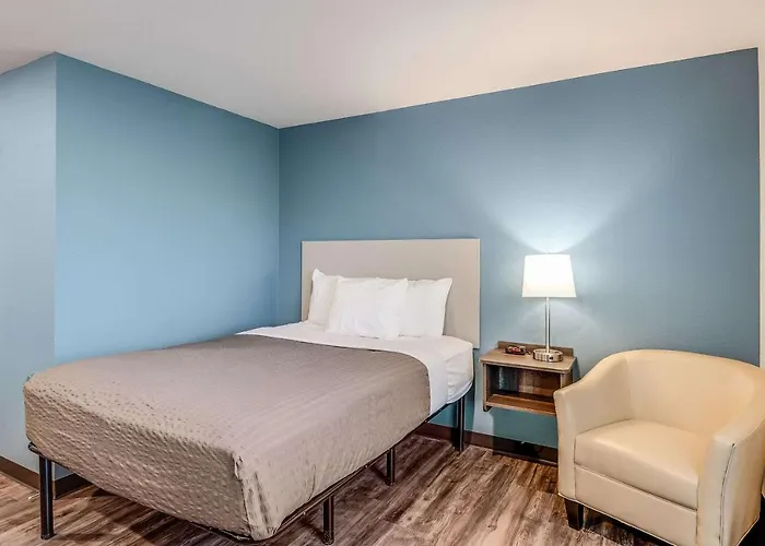 Woodspring Suites West Des Moines