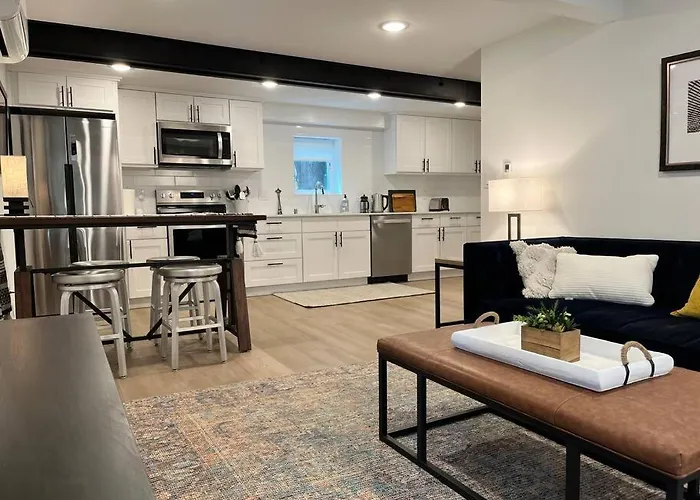 Artistic Georgetown Retreat In Seattle
