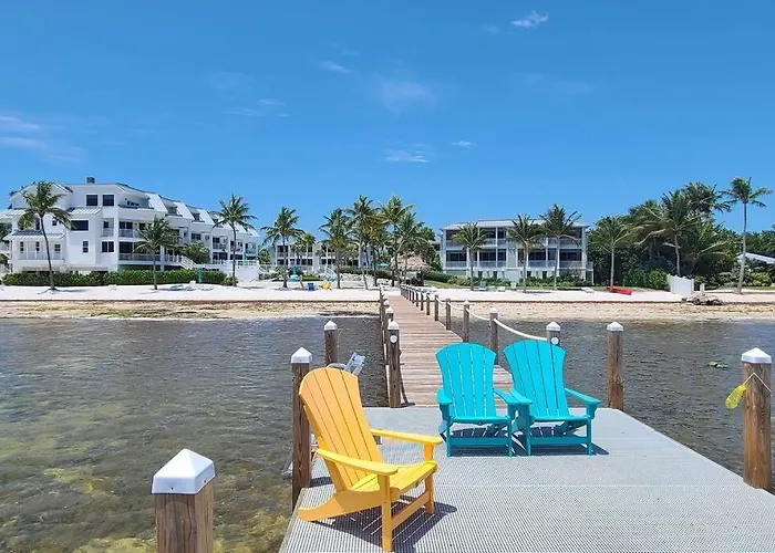 Islamorada Modern Penthouse With Private Beach